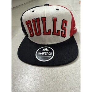Chicago Bulls Adidas Hardwood Classics, Embroidered Snapback NBA Cap